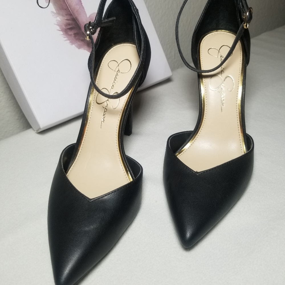 Jessica Simpson Black Sleek Heels